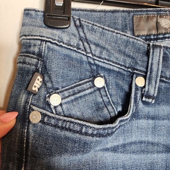 Rock & Republic Stella straight jeans. Embellished pockets. Women's size 26 - Picture 4 of 16